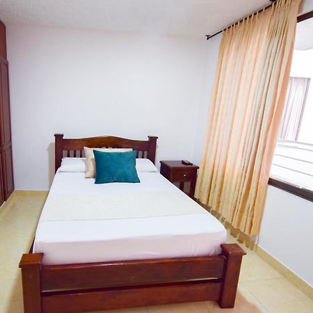 Hotel Toledo Plaza 아르메니아 외부 사진