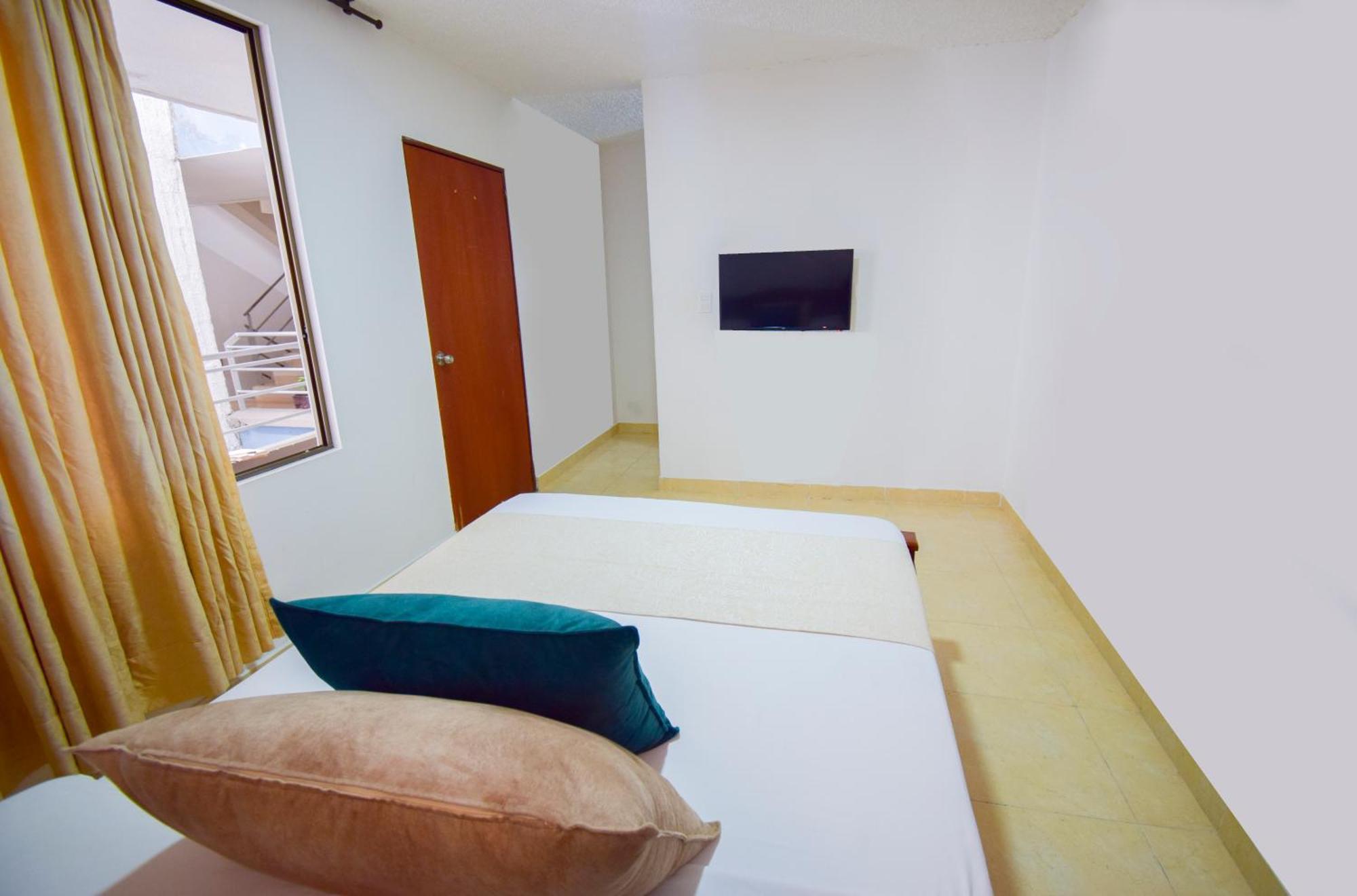 Hotel Toledo Plaza 아르메니아 외부 사진