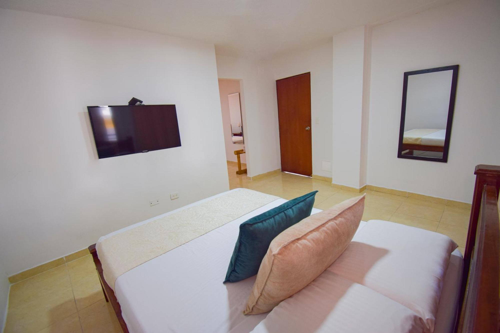 Hotel Toledo Plaza 아르메니아 외부 사진
