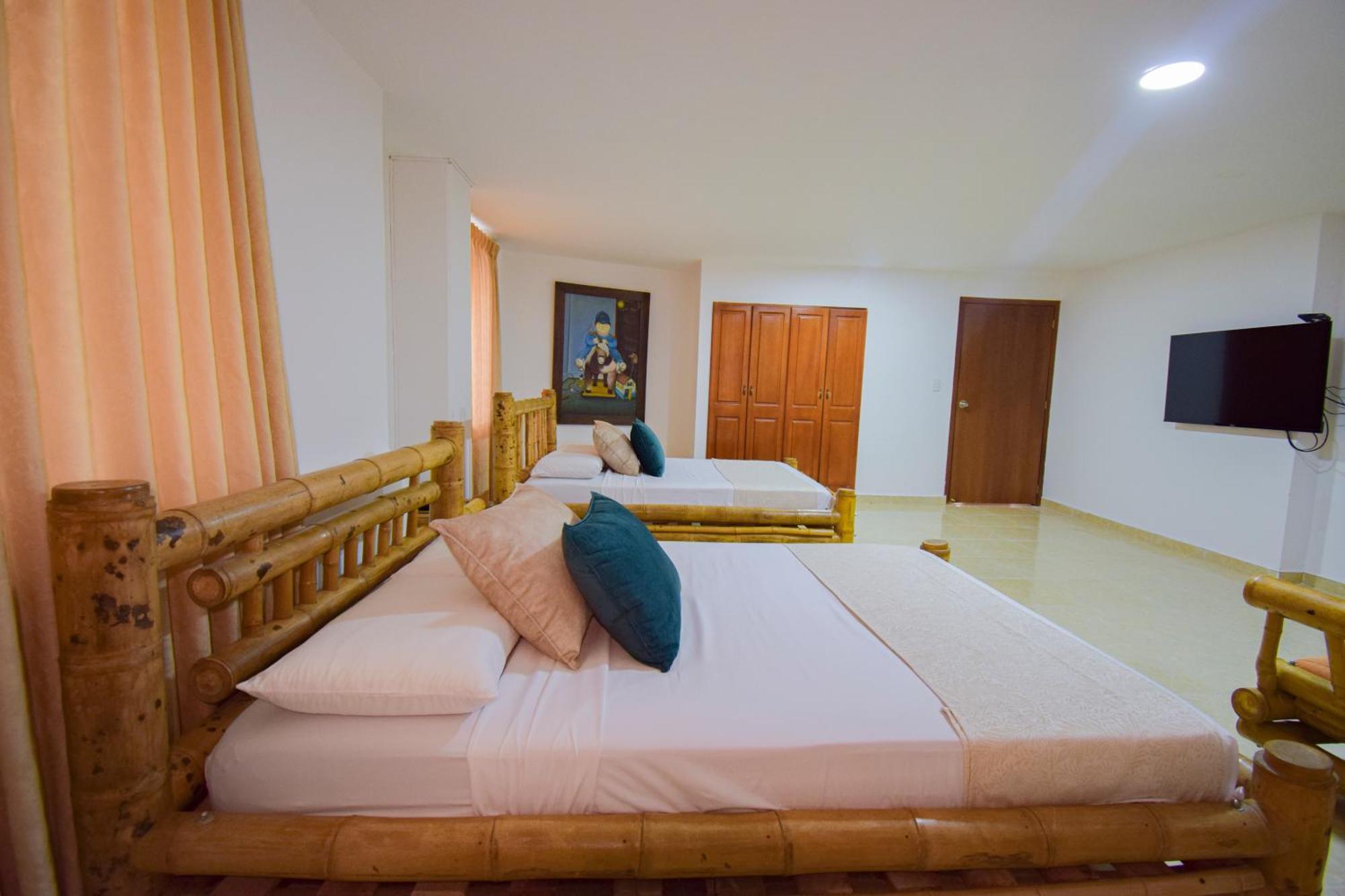 Hotel Toledo Plaza 아르메니아 외부 사진