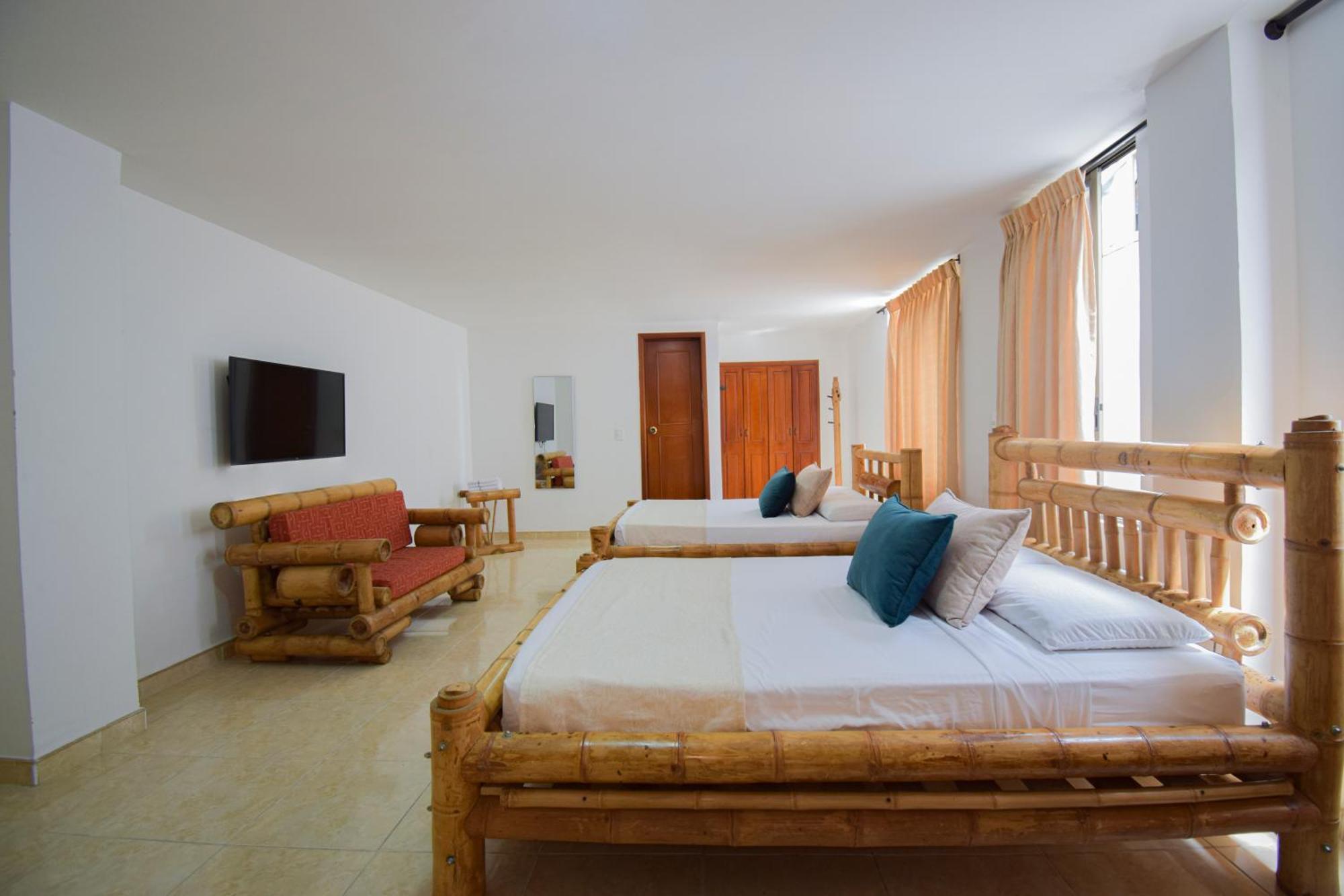 Hotel Toledo Plaza 아르메니아 외부 사진